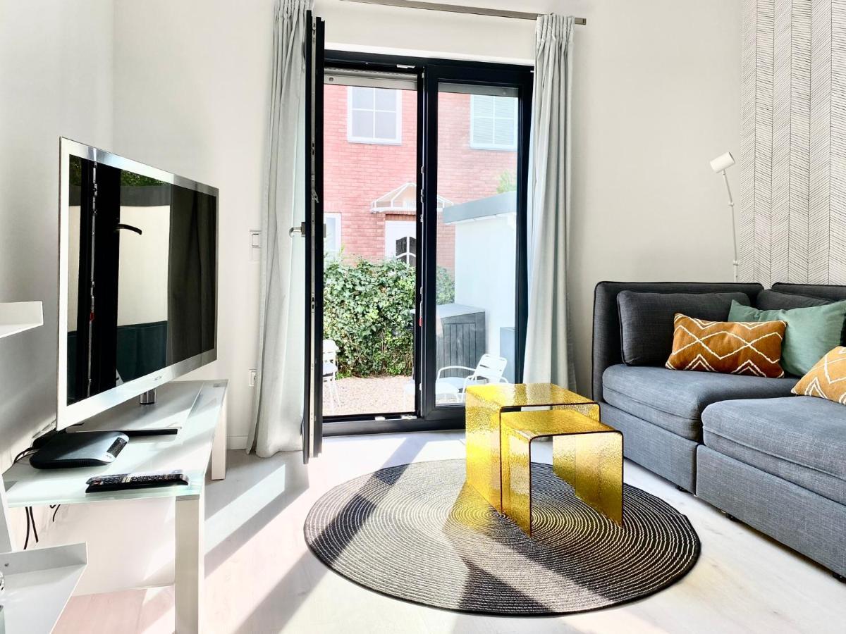 Modernes Apartment, Terrasse Und Garten Am Lilienthalpark Im Suedwesten Berlins 외부 사진
